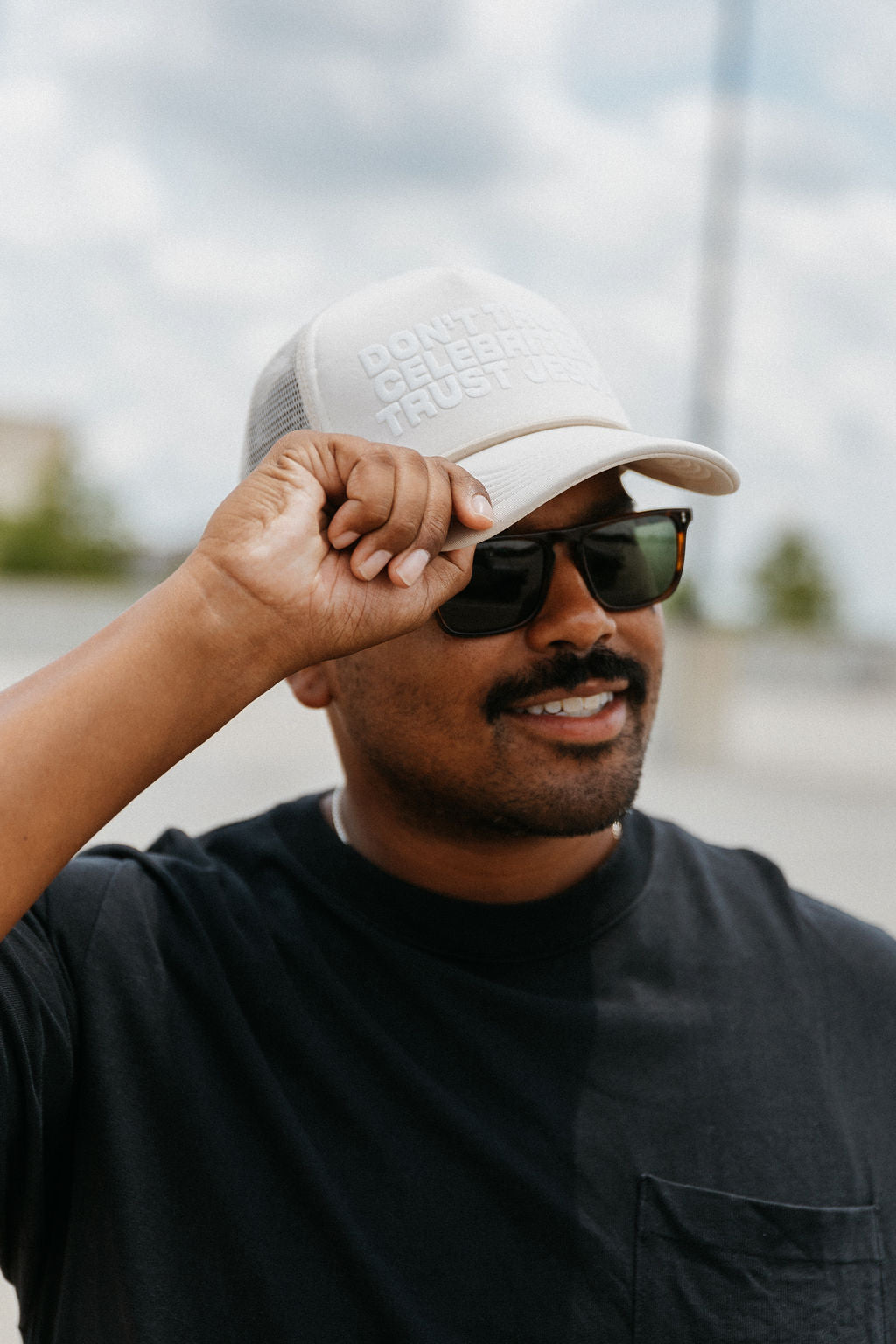 Trust Jesus Trucker Hat (cream) - Hats